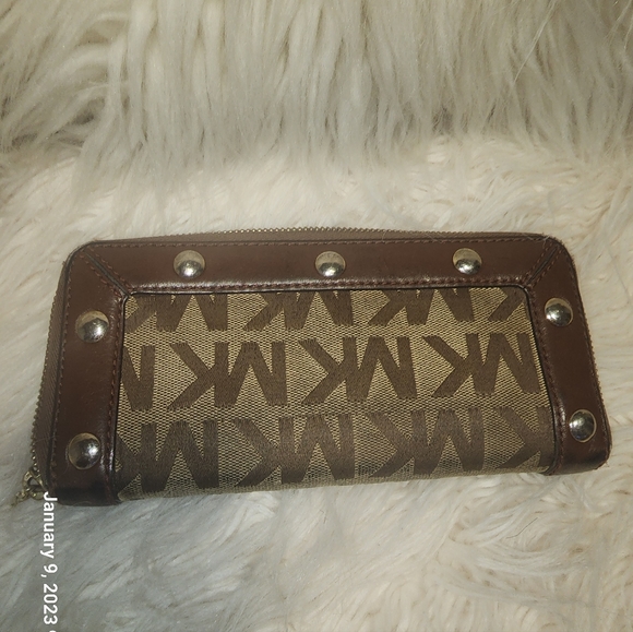 Michael Kors wallet - Picture 5 of 7